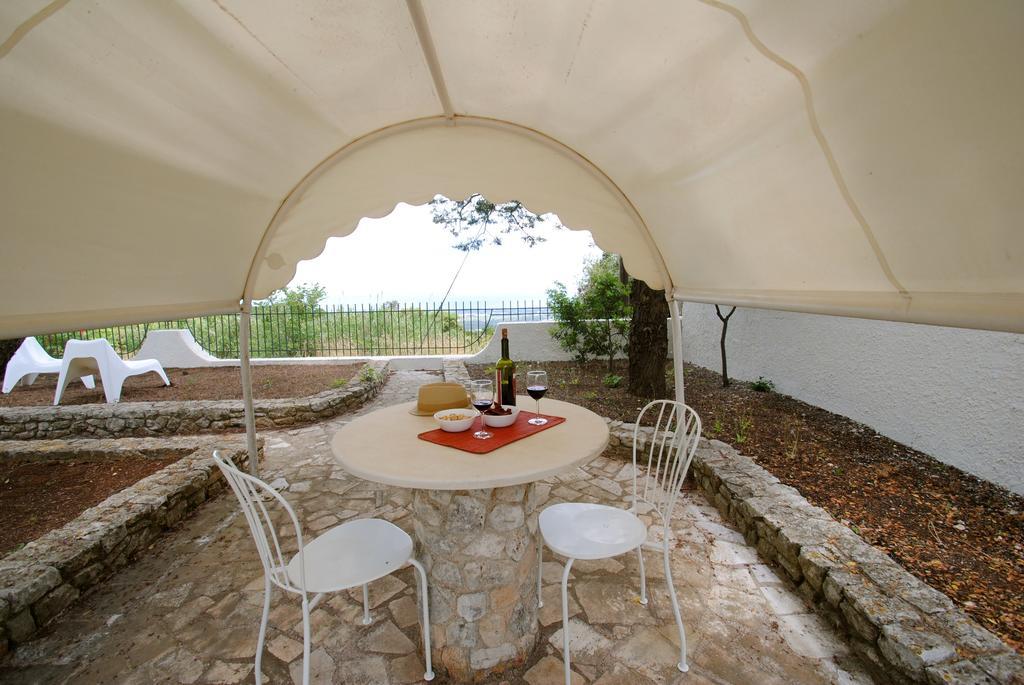 B&B Puglia Vista Mare Impalata ภายนอก รูปภาพ